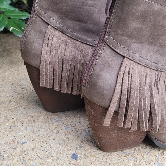 Womens Fringe chunk heel boot sz 8 - Picture 2 of 4